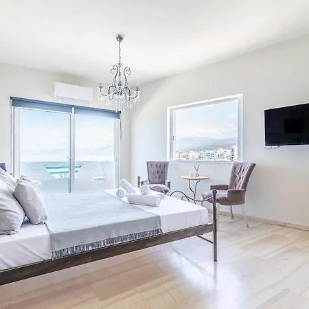 Seaside With View In The Heart Of 赫索尼索斯