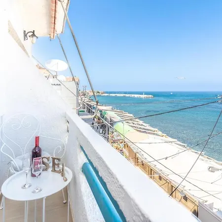 公寓 Seaside With View In The Heart Of *