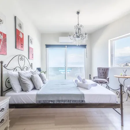 Seaside With View In The Heart Of Appartement Chersonissos